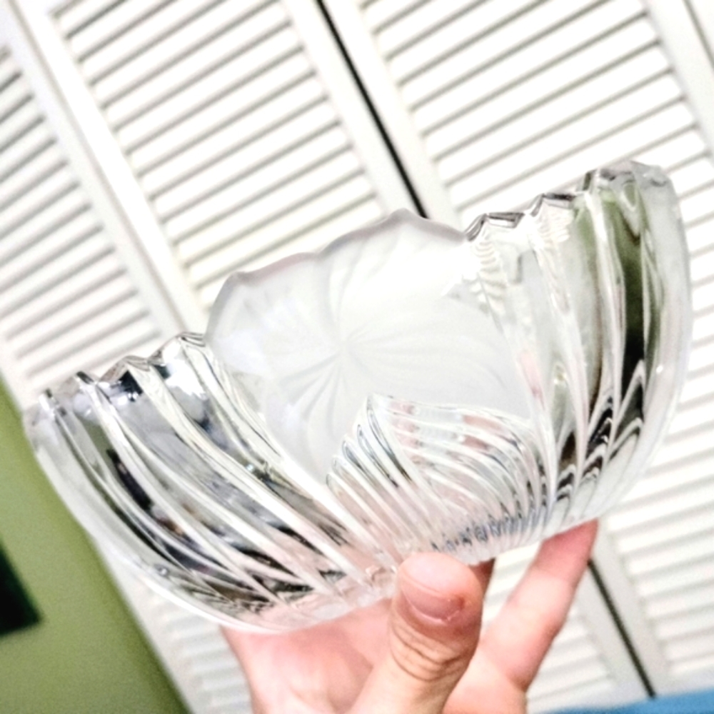 🌀Flower Etched Glass Oval Serving Decorative Bowl Dish